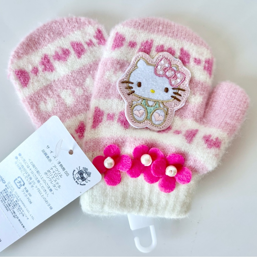 Hello Kitty Girls Kawaii Pink Winter Gloves w Bow And Flower Detail Age 2+ NWT